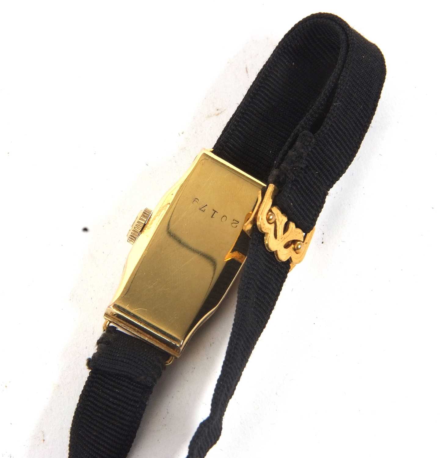 A 9ct gold cased lady's wristwatch, the watch is stamped in the case back .375, it has a fifteen - Image 3 of 4