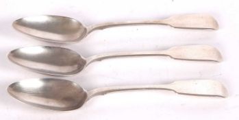 Three Victorian fiddle pattern dessert spoons, London 1840, makers mark Benoni Stephens, 119gms