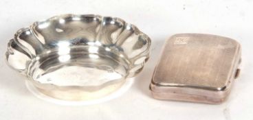 Mixed Lot: A silver dish with scallop rim, Birmingham 1971, makers mark Barker Ellis Silver Co, 10cm