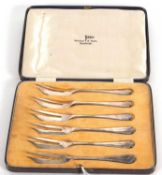 Cased set of six George VI silver pastry forks, Sheffield 1937/9, makers mark for Walker & Hall