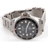 A Rotary Henley gent's wristwatch, the watch has a stainless steel case and bracelet and has an