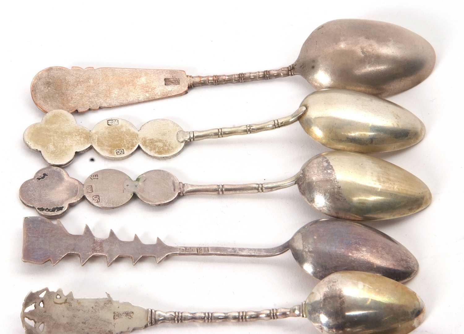 A group of eight Chinese white metal decorative teaspoons marked with character marks together - Image 3 of 4