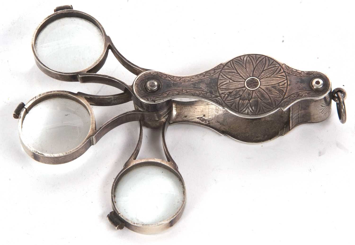 A Victorian silver plated triple lens loupe magnifying glass, 6.5cm long - Image 2 of 4