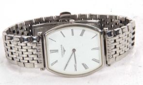 A Longines Lé Grande Classique, stainless steel gents wristwatch, reference number L4.705.4, the
