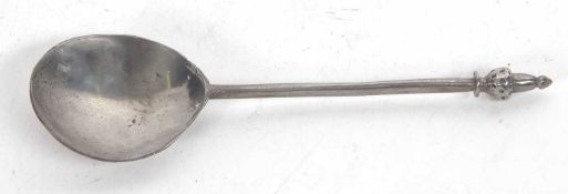 A pewter acorn-knop spoon, apparently unmarked, 17cm long