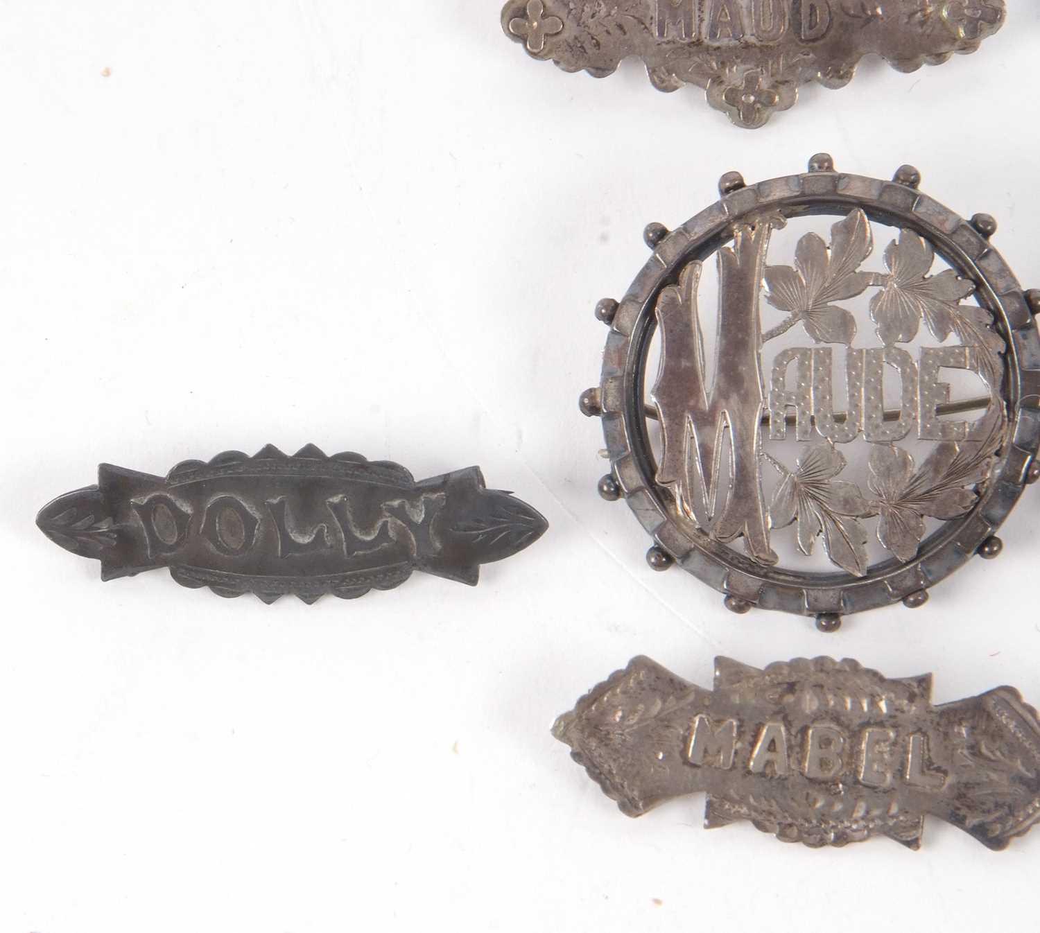 Eight early 20th century silver and white metal name brooches, to include Jeanie, Maude, Louie, - Image 5 of 6