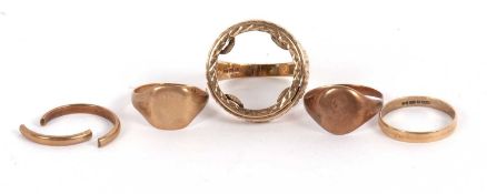 A mixed lot of jewellery, including a quantity stamped 375, 14.0g and another ring with marks