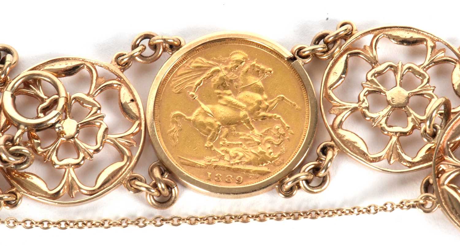 A 9ct mounted sovereign bracelet, the 1889 sovereign in mount stamped 375 (other marks worn), set to - Image 2 of 4