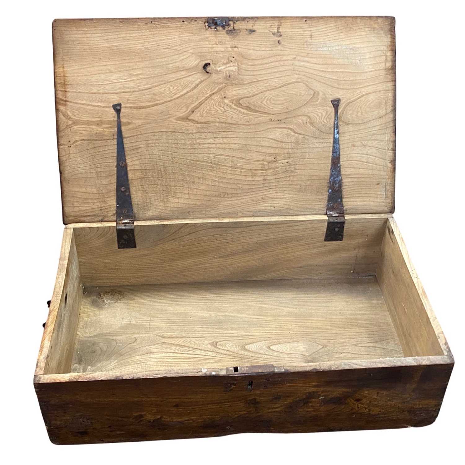 19th Century elm box of hinged rectangular form, 68cm wide - Image 3 of 4