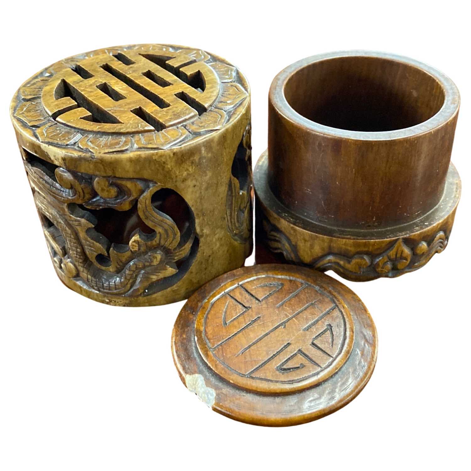 Soap stone trinket box and cover finely carved with a dragon, the top with Zhou symbol for double - Image 2 of 2