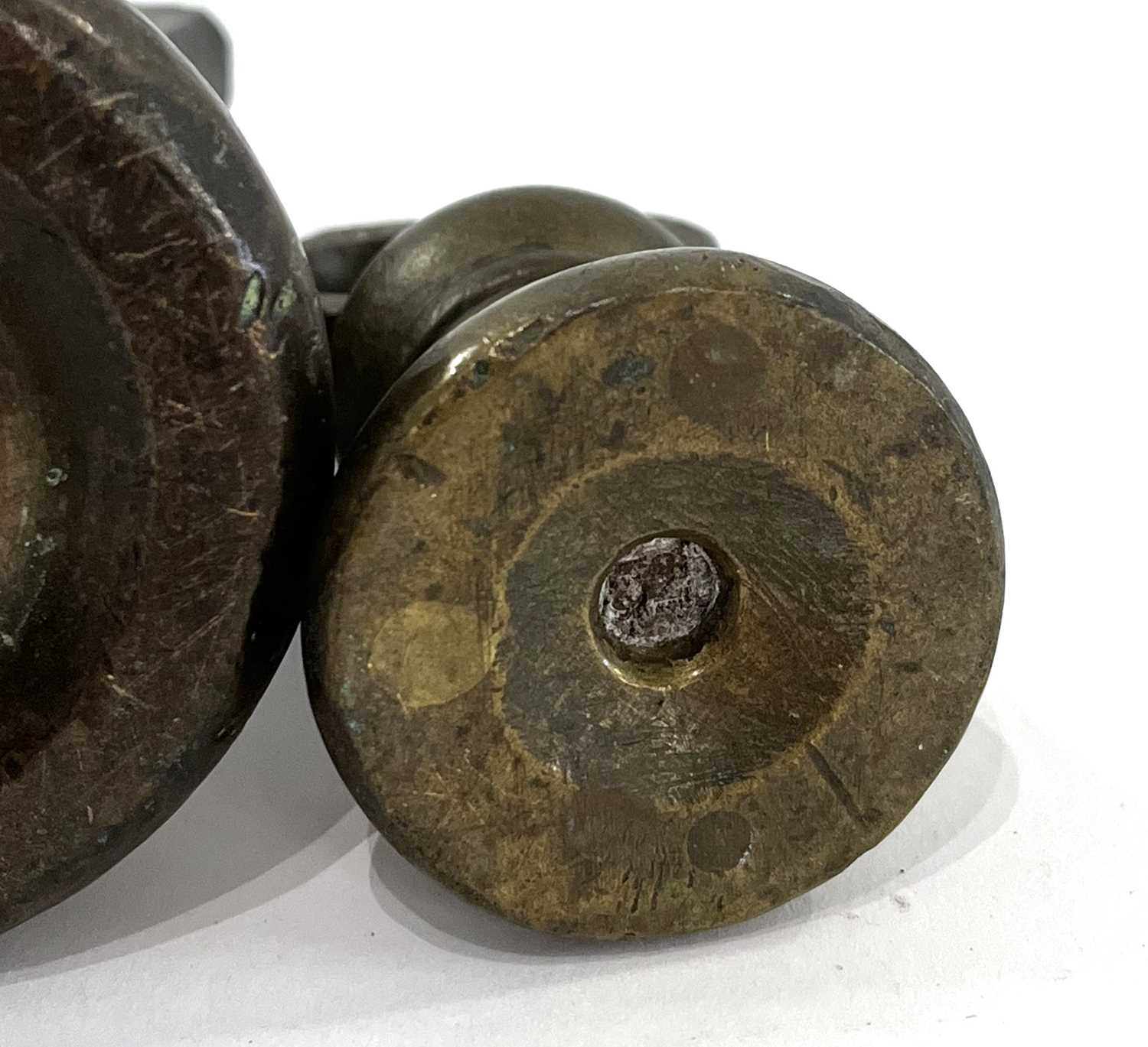 Five bronze weights stamped for GR & ER, all with various weights and measures stamps - Image 12 of 12