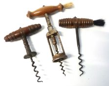 Quantity of late 19th/early 20th Century corkscrews (3)