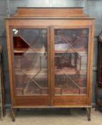 Edwardian astragal glazed mahogany framed display cabinet with fabric lined shelves, 122cm wide
