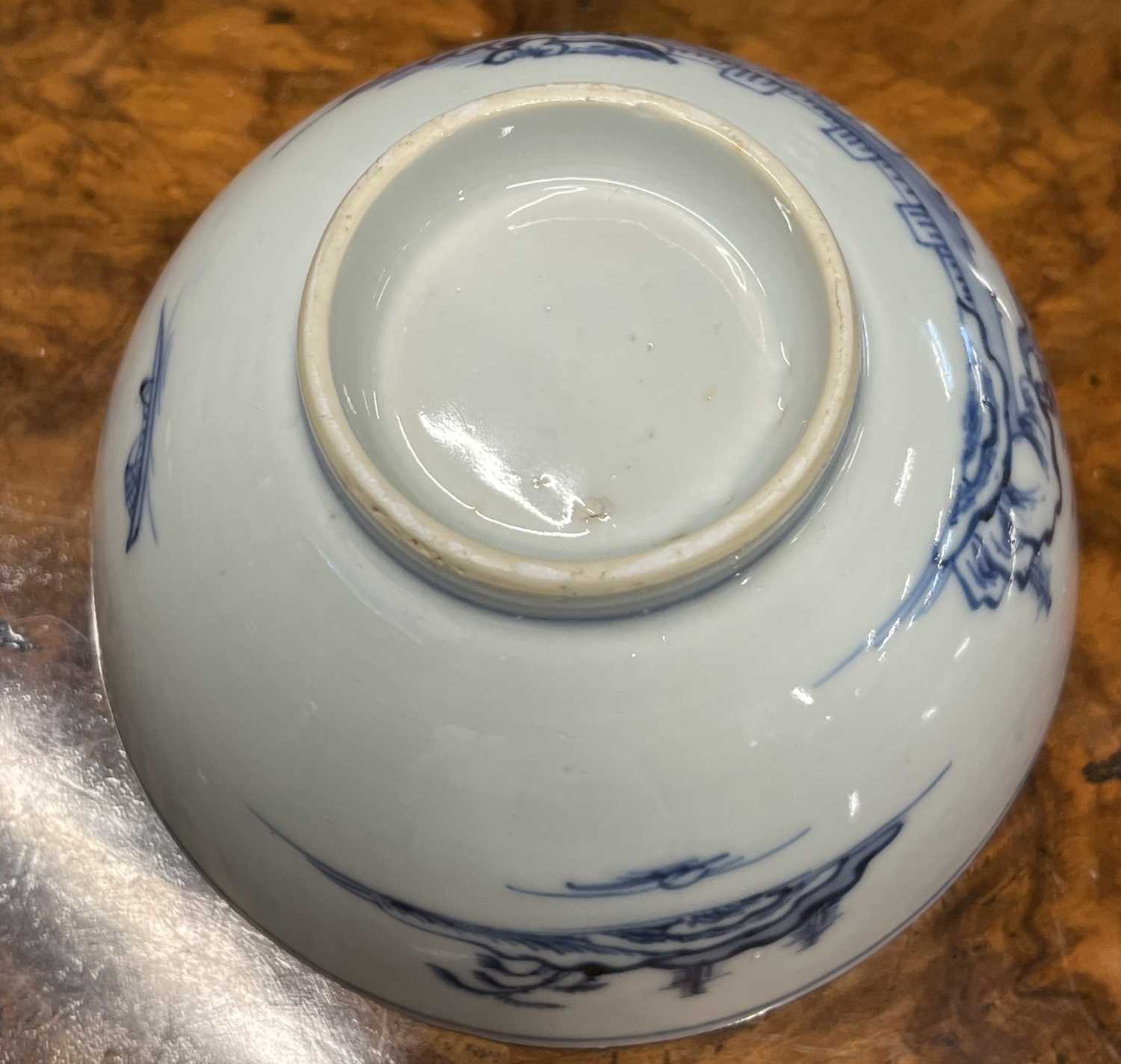 18th Century Chinese porcelain slop bowl with blue and white design, 11cm diameterGood condition - Image 6 of 8