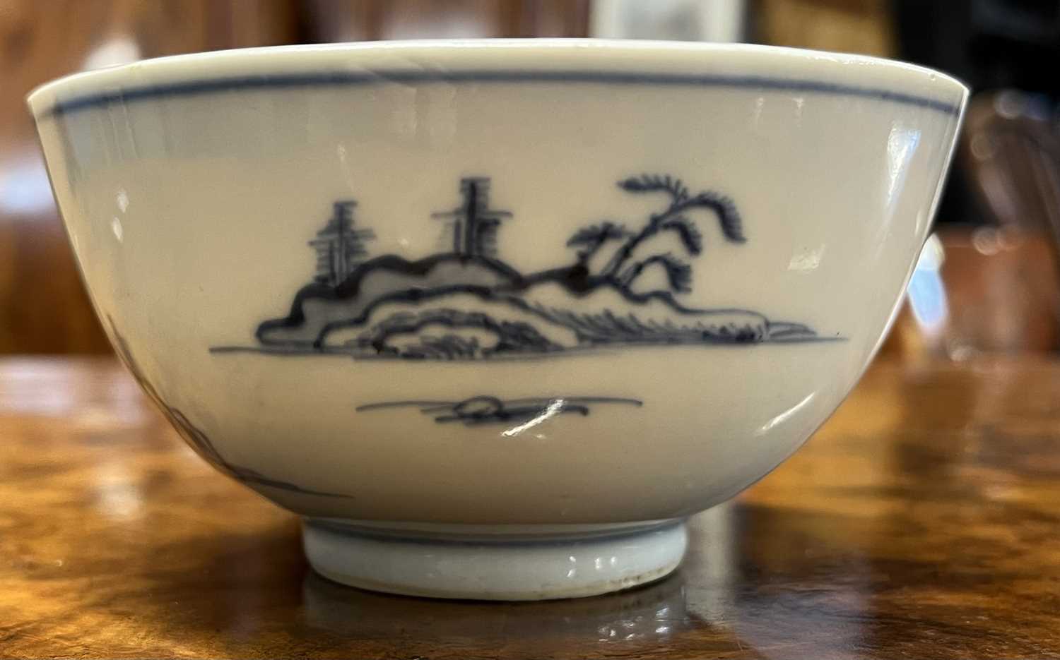 18th Century Chinese porcelain slop bowl with blue and white design, 11cm diameterGood condition - Image 4 of 8