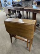 A small Edwardian American walnut Sutherland style table, 56cm wide