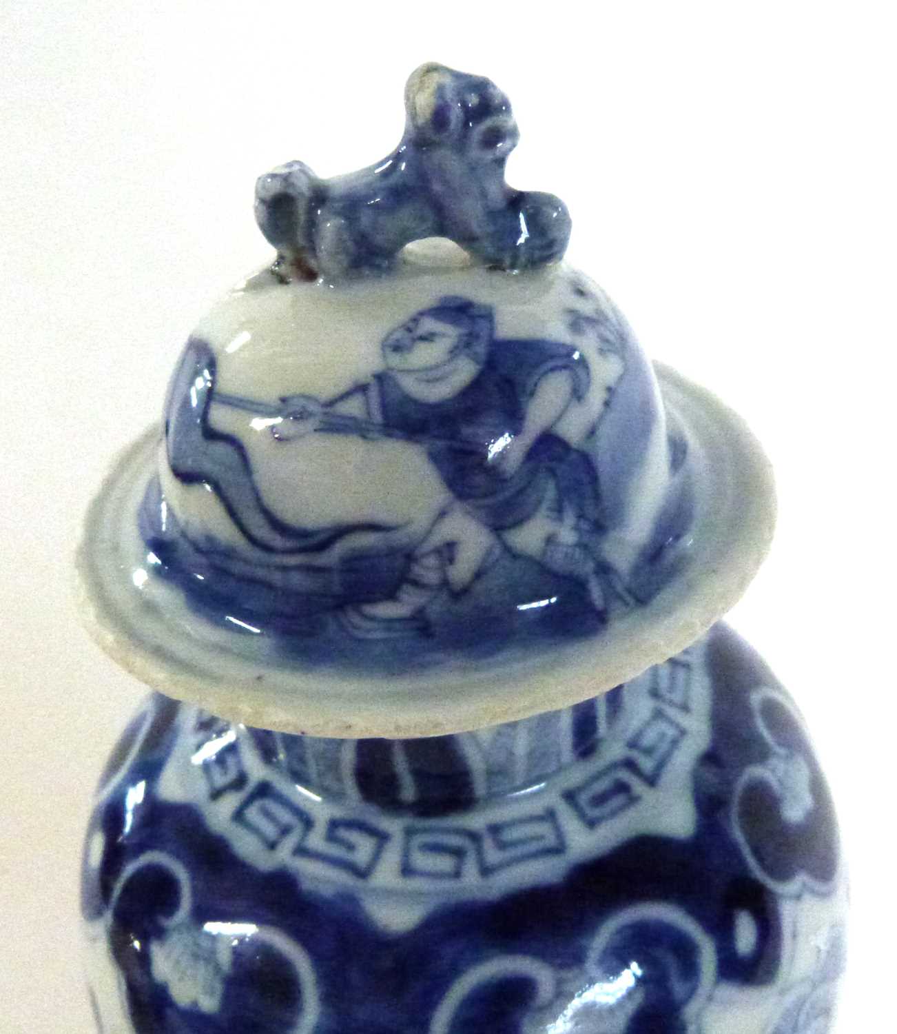 Chinese porcelain vase with blue an white decoration of a phoenix amongst flowers, four character - Image 5 of 8