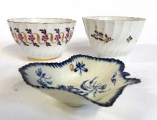 Two Worcester Flight tea bowls together with a Worcester blue and white pickle dish