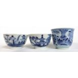 Two Chinese porcelain tea bowls, blue and white decoration, late 18th/early 19th Century together