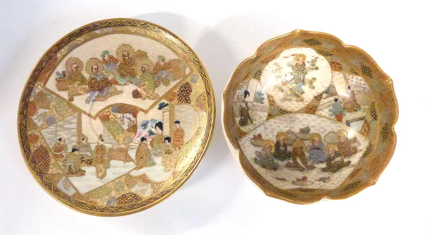 A 20th Century Cantonese porcelain bowl with typical polychrome decoration of flowers and figures - Image 9 of 15