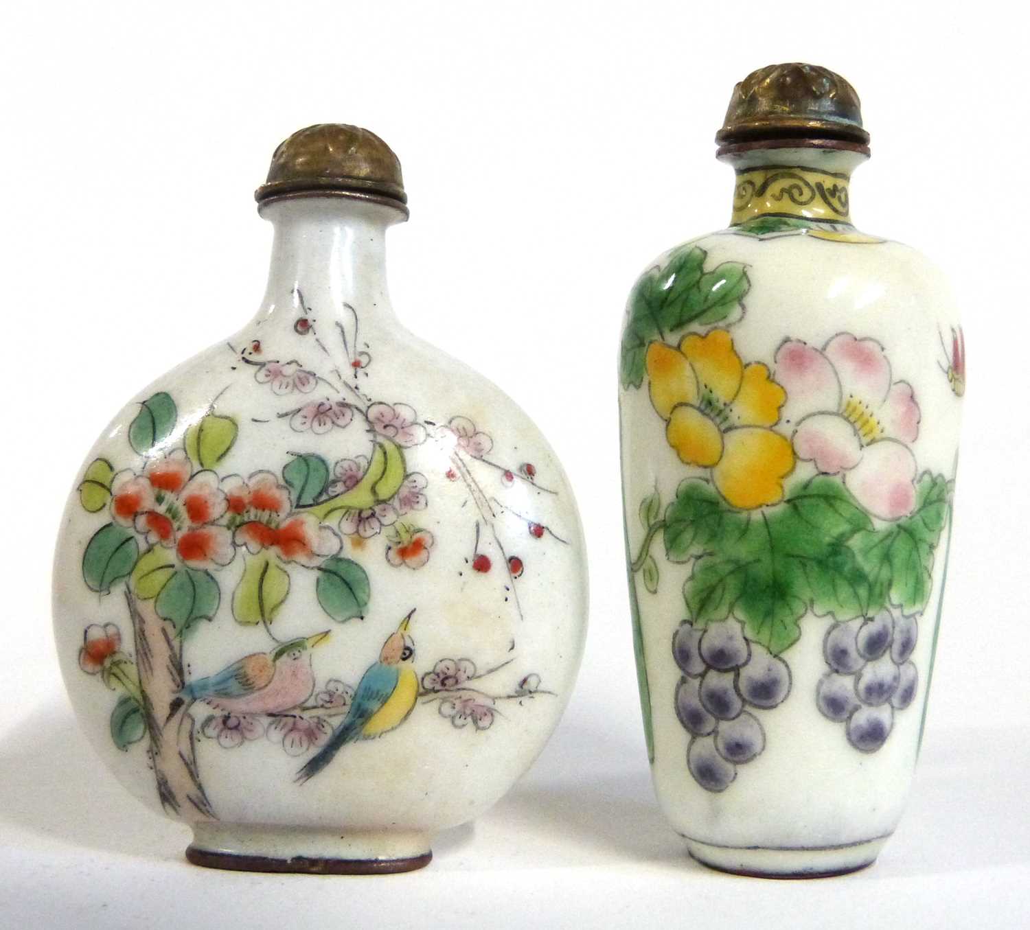 Two Chinese enamel scent bottles with covers, one with painted decoration of flowers and fruit, - Image 5 of 6