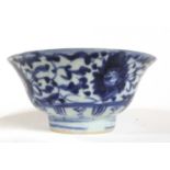 A Chinese porcelain blue and white bowl with everted rim, 19th Century, 14cm diameter