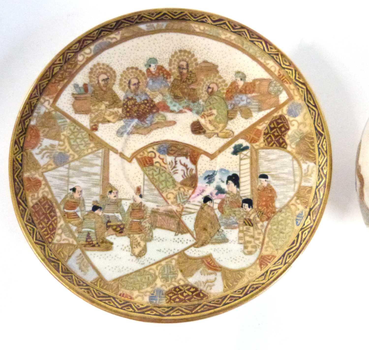 A 20th Century Cantonese porcelain bowl with typical polychrome decoration of flowers and figures - Image 10 of 15