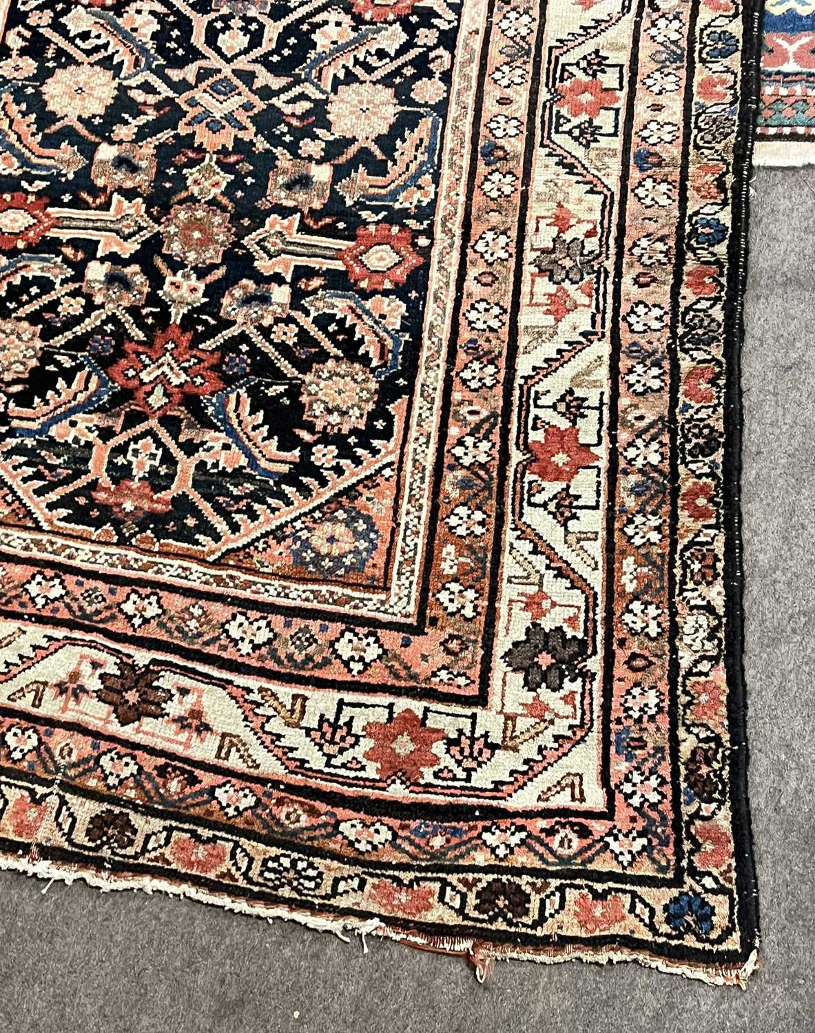 Persian wool runner carpet with central leaf design 108 x 375cm - Image 2 of 4