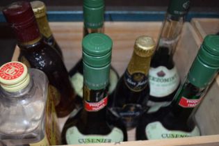 Mixed lot: Gordons London Dry Gin, Glyva Scotch Liqueur, 4 bottles of Crreme de Menthe and