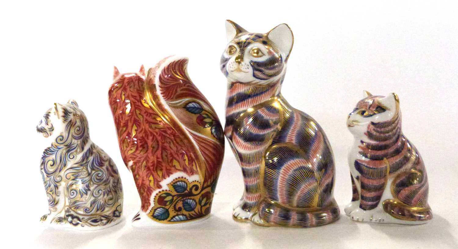 Group of four Royal Crown Derby paperweights, Gold Stopper model of a Squirrel and a Cat (lacking - Image 3 of 7