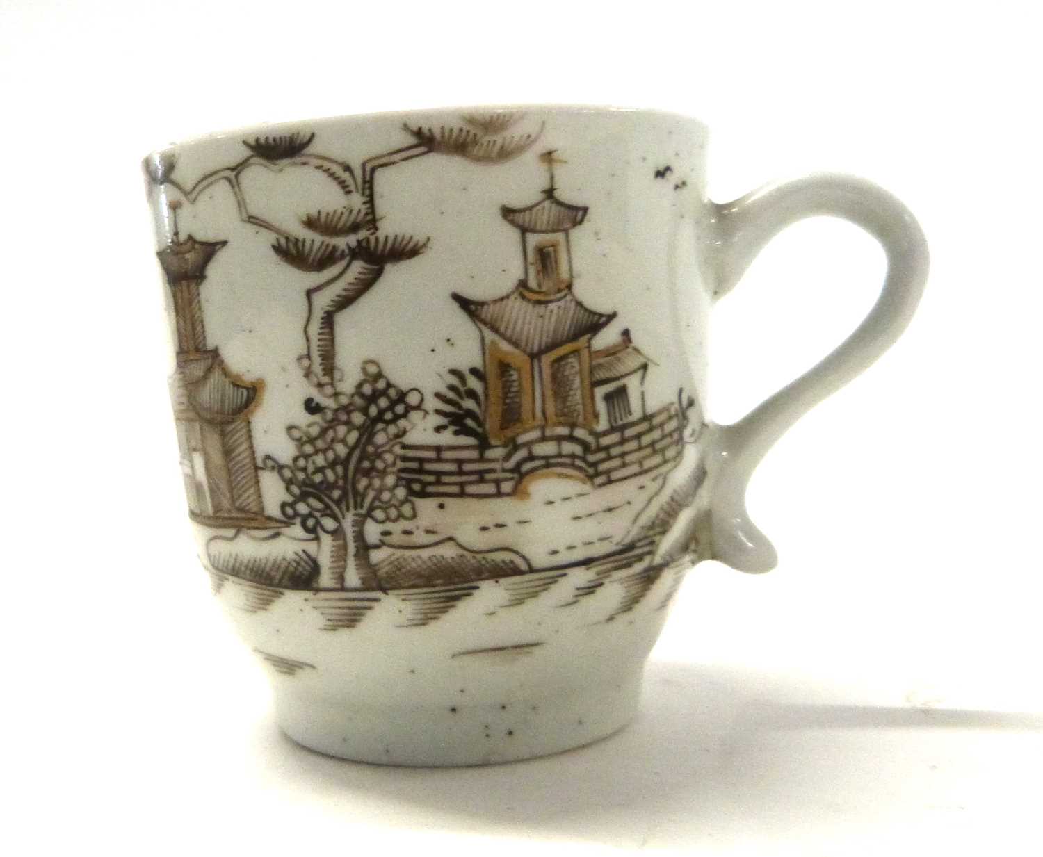 A Lowestoft porcelain cup and saucer with sepia and gilt decoration together with a spiral gilt - Image 3 of 4