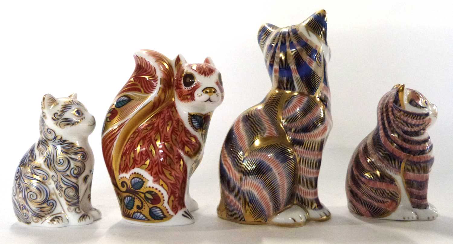 Group of four Royal Crown Derby paperweights, Gold Stopper model of a Squirrel and a Cat (lacking - Image 5 of 7