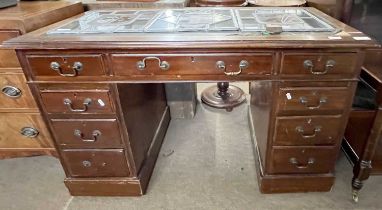 Early 20th century mahogany twin pedestal office desk fitted with nine drawers, 119cm wide