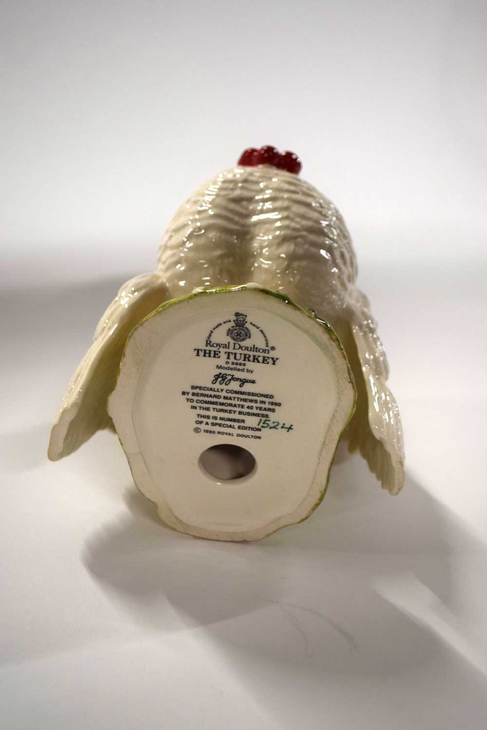 Royal Doulton Bernard Matthews Turkey - White Version - with cerificate and box. - Image 3 of 3