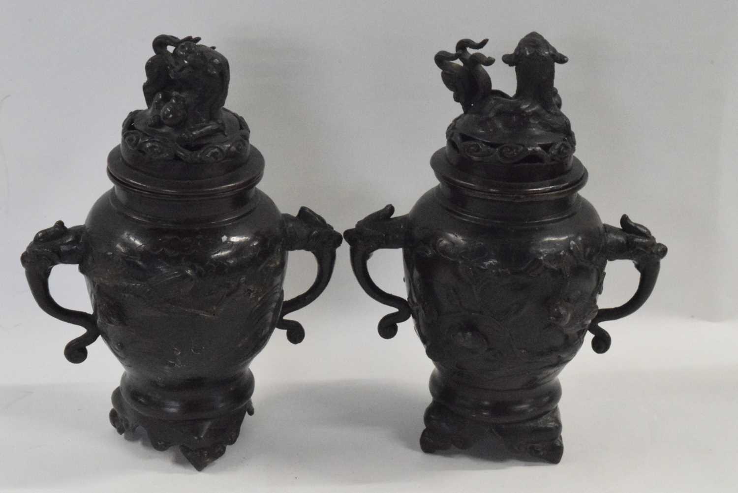 A pair of Chinese or Japanese bronze censers, both with dragon finials, 23cm high - Image 4 of 6