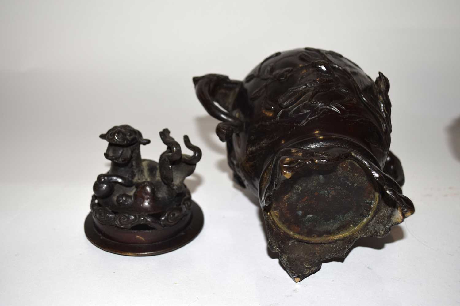 A pair of Chinese or Japanese bronze censers, both with dragon finials, 23cm high - Image 3 of 6