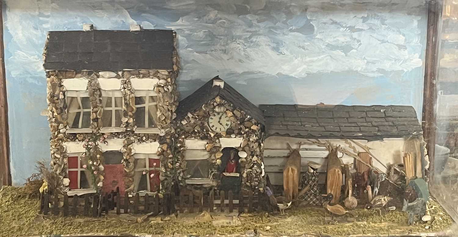 Unusual late 19th/early 20th century cased diorama of a farmhouse with accompanying outbuilding with - Image 2 of 2