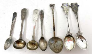 Mixed lot to include an Art Nouveau silver preserve spoon, Birmingham 1910, makers mark for Albert