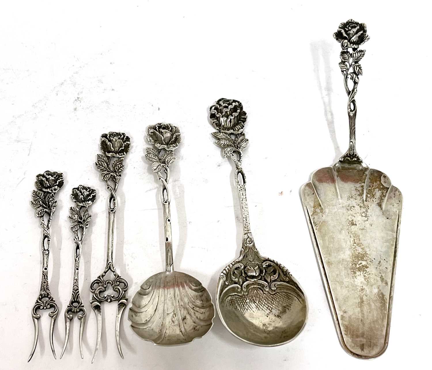 A group of German white metal marked 800 flat ware to include two serving spoons, cake slice, - Image 3 of 5