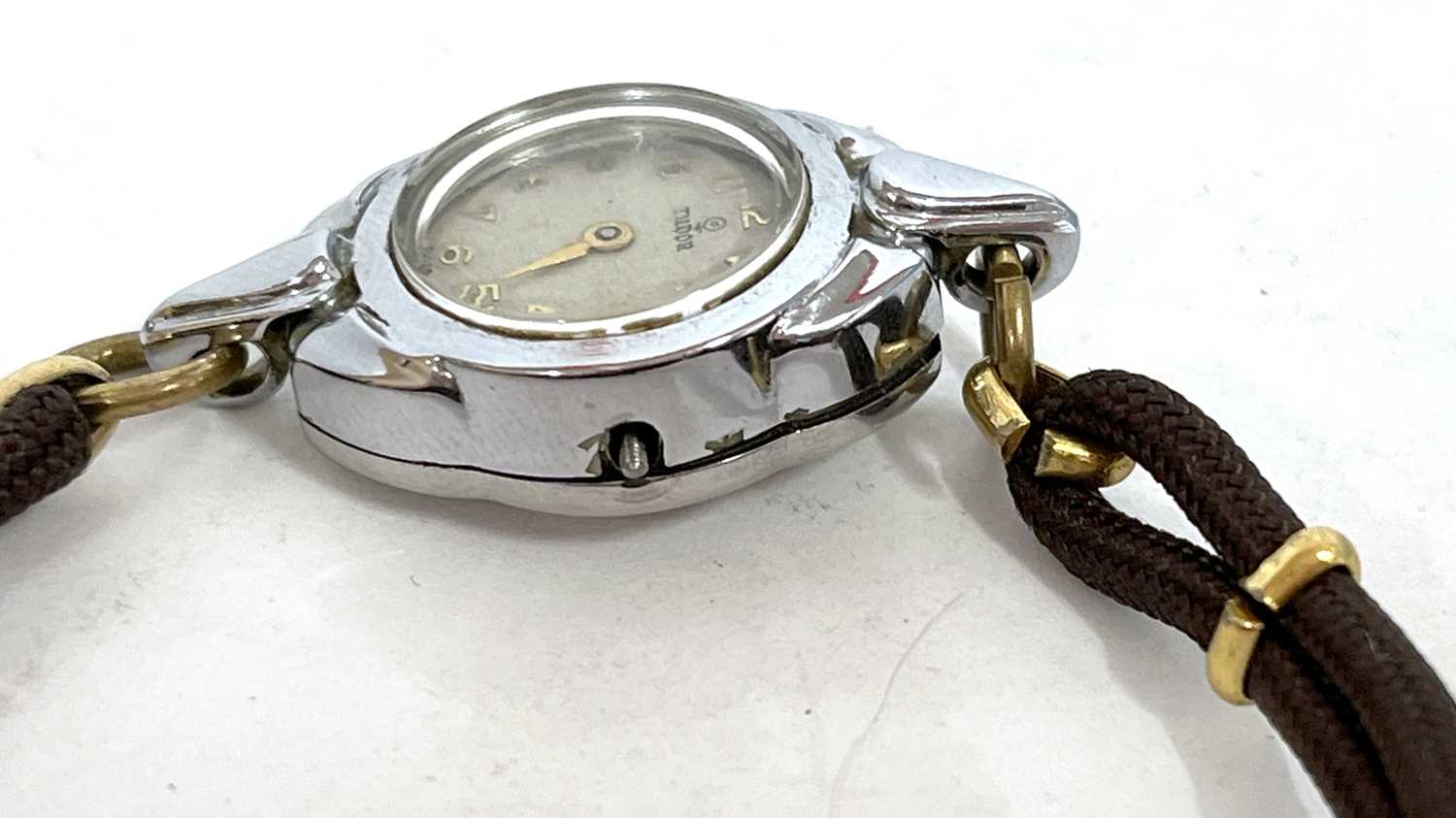 A ladies Tudor wristwatch, the watch has a cream dial along with gold coloured Arabic numeral hour - Image 5 of 5
