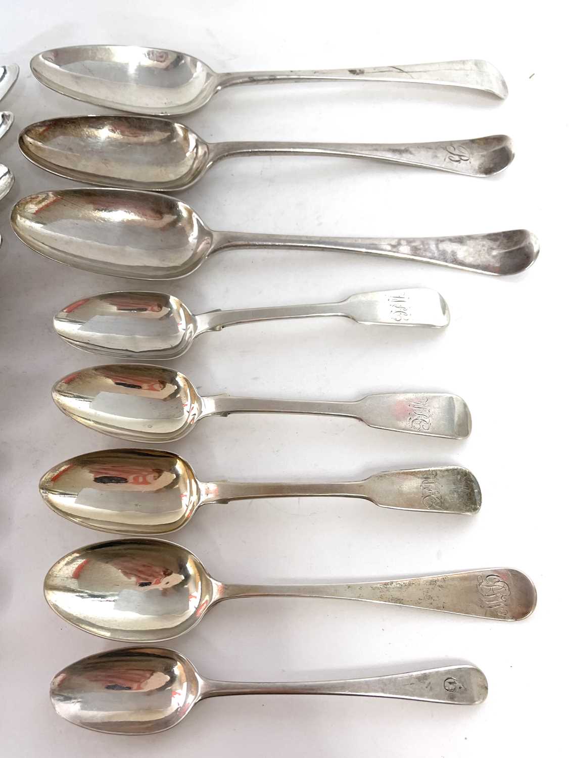 Mixed lot of silver flat ware to include three Georgian base marked tablespoons, four fiddle pattern - Image 3 of 10