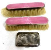 Mixed lot to include a pair of silver and pink guilloche enamel backed clothes brushes (a/f),