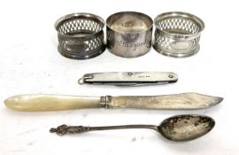 Mixed Lot: Silver cased folding twin bladed fruit knife, hallmarked for Sheffield 1934, three