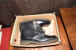 Pair of Air Wair gents black boots - Size 9