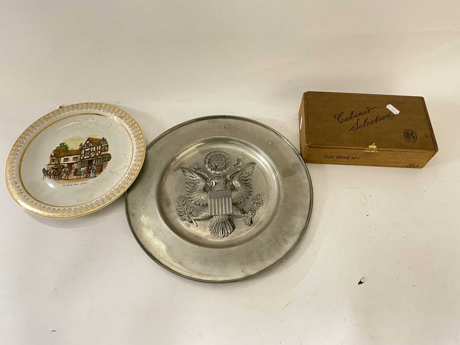 Mixed Lot: Modern Dutch pewter wall plaque, empty cigar box and a further wall plate