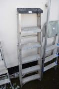 Aluminium five step ladder