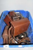 Mixed Lot: Vintage cameras to include a Eumig, a Nettar and various others