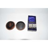 Mixed Lot: Small circular burr wood box marked to the front Vu Du Cores Legislatte together with a