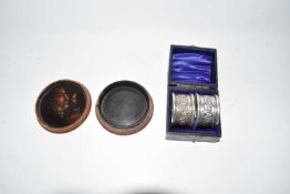 Mixed Lot: Small circular burr wood box marked to the front Vu Du Cores Legislatte together with a