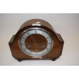 Vintage mantel clock bearing presentation plaque marked "BR Eastern Region"